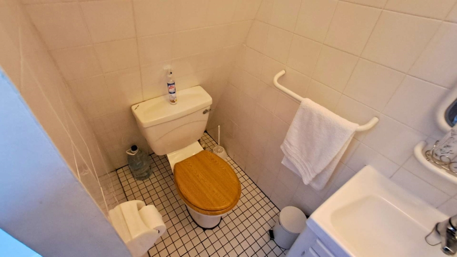 3 Bedroom Property for Sale in Zevenwacht Farm Village Western Cape